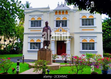 Kuala Lumpur Malaisie. Vers janvier 2017. La statue de Swami Vivekananda dans l'établissement Vivekananda Ashrama à Brickfields. Banque D'Images