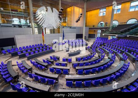 BERLIN, ALLEMAGNE - 5, 2018 : intérieur de la salle de réunion du Parlement allemand Deutscher Bundestag. Bâtiment et salle de réunion disponibles Banque D'Images