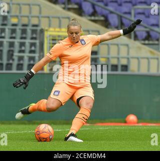 Anderlecht, Belgique. 29 août 2020. Justine Odeurs, gardien de but d'Anderlecht (13) photographié lors d'un match de football féminin entre RSC Anderlecht Dames et Standard Femina de Liège le premier jour de la saison 2020 - 2021 de la SuperLeague belge de Scooore féminin, samedi 29 août 2020 à ANDERLECHT, Belgique . PHOTO SPORTPIX.BE | SPP | DIRK VUYLSTEKE Dirk Vuylsteke | Sportpix.be | S Credit: SPP Sport Press photo. /Alamy Live News Banque D'Images