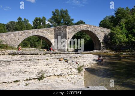 Pont romain c 1er/c2nd AD Pont romain de Mane ou Pont Rivière sur la Laye Mane Alpes-de-haute-Provence Provence France Banque D'Images