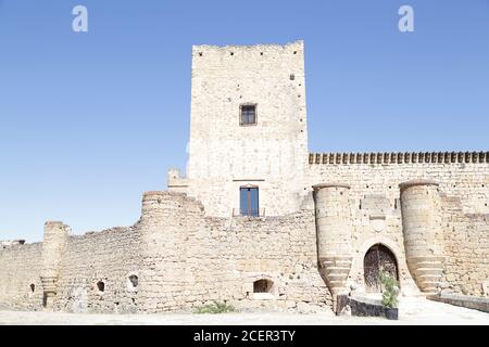 Vue sur le château de Pedraza situé dans la province de Segovia, Castille et Leon, Espagne Banque D'Images