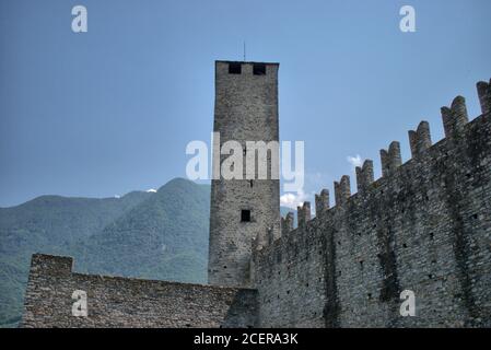 Tour de castlegrande à Bellinzona Banque D'Images