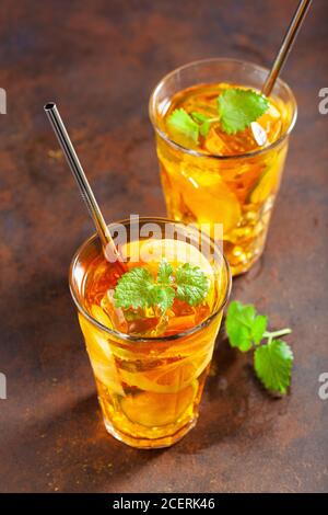Plateau de glace au citron et menthe Banque D'Images