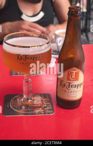 Anvers, Belgique, 16 août 2020, la trappe Tripel est une bière traditionnelle trappiste aux saveurs puissantes et pleines Banque D'Images