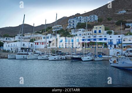 Le port de Livadia, Tilos, Grèce Banque D'Images