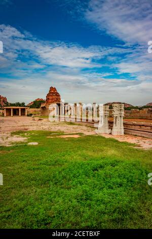 temple de vithala ruines de hampi art antique de pierre d'angle unique image est prise à hampi karnataka inde. La structure la plus impressionnante de Hampi, elle est Banque D'Images