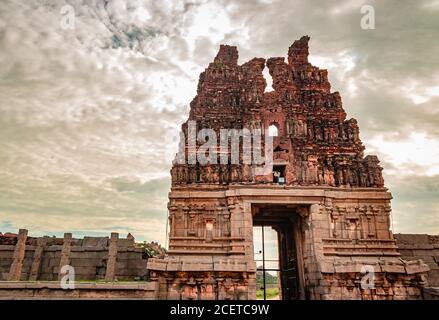 temple de vithala ruines de hampi art antique de pierre d'angle unique image est prise à hampi karnataka inde. La structure la plus impressionnante de Hampi, elle est Banque D'Images