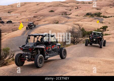 MOAB, ÉTATS-UNIS - 02 août 2020 : un week-end à Moab, UT conduite de Jeeps offroad. Banque D'Images