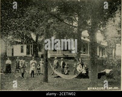 . Maisons d'été parmi les montagnes sur le chemin de fer du centre de la Nouvelle-Angleterre ... s Post Office.John J. Pearsall—trois quarts de mille. Adultes, 5 $. Elmira A. Ireland—un kilomètre et demi. Adultes, 5 $ Samuel J. Jackson—cinq milles. Adultes, 5 $ S. J. Drum—Milbrook, p. O. Cinq kilomètres et demi. 6 $ PAR PAGE R. Carroll—1,5 kilomètre. Adultes, 6 $ et 7 $ E. B. Haines—Bulls Head, p. O. Huit kilomètres. Adultes, 5 $.James W. Pettit—Milbrook, p. O. Un kilomètre et demi. 5 $ à 7 $.Fred L. Hall—Washington Hollow P. O. 1,5 kilomètre Van der Wegen—Washington Hollow P. O. 7 $ à 10 $.Charles P. Bynon—Millbrook, N. Y. adultes, Banque D'Images