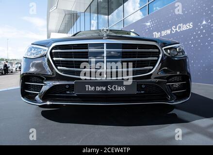 Sindelfingen, Allemagne. 02 septembre 2020. La nouvelle classe S lors de sa première mondiale à l'usine 56. Crédit : Silas Stein/dpa/Alay Live News Banque D'Images