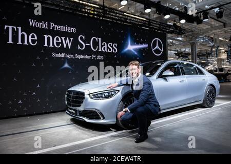 Sindelfingen, Allemagne. 02 septembre 2020. OLA Källenius, Président du Conseil d'Administration de Daimler AG, présente la nouvelle Mercedes-Benz S-Class lors de la première mondiale dans l'usine 56. Crédit : Silas Stein/dpa/Alay Live News Banque D'Images