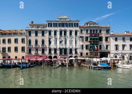 Veneig, Paläste am Canal Grande, Nähe Rialtobrücke (Ponte di Rialto) Banque D'Images