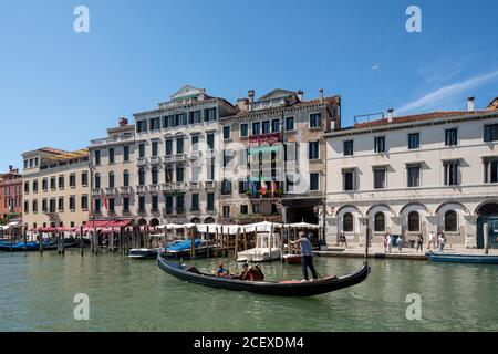 Veneig, Paläste am Canal Grande, Nähe Rialtobrücke (Ponte di Rialto) Banque D'Images