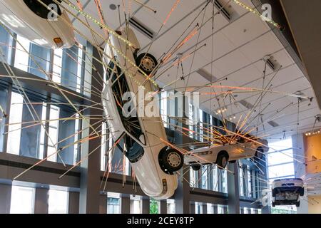 Inopportune: Première étape par l'artiste chinois Cai Guo-Qiang dans le foyer d'entrée du Musée d'art de Seattle, SAM. Banque D'Images