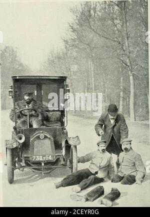 . Images en mouvement : comment elles sont faites et travaillées. Frontispice. TRICK CINÉMATOGRAPHIE - L'ACCIDENT D'AUTOMOBILE. ,,„. producei donnant dans tructioi 5 à l'acteur principal et à son double, la legless cripple.ninny jambes au premier plan. -Set pa CONQUÊTES DE LA SCIENCE DÉPLACER DES IMAGES COMMENT ILS SONT FABRIQUÉS ET TRAVAILLÉS PAR FREDERICK A. TALBOT NOUVELLE ÉDITION ILLUSTRÉ Philadelphie: J. B. LIPPINCOTT SOCIÉTÉ Londres: WILLIAM HEINEMANN 1914 première impression^ janvier 1912 Édition révisée, décembre 1913 Nouvelle édition, novembre 1914 / & gt; dans ted in Bug en 111 i. Théâtre ArtsLibrary PREFACE le merveilleux, universel Banque D'Images