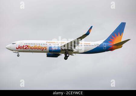 NEWCASTLE UPON TYNE, ANGLETERRE UN Boeing 737 Jet2 débarque à l'aéroport de Newcastle (Credit: Robert Smith | MI News) Banque D'Images