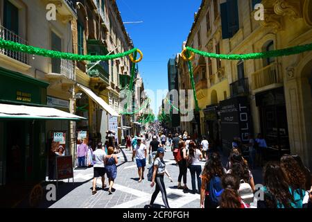 Rue de la République à la Valette, Malte. Banque D'Images