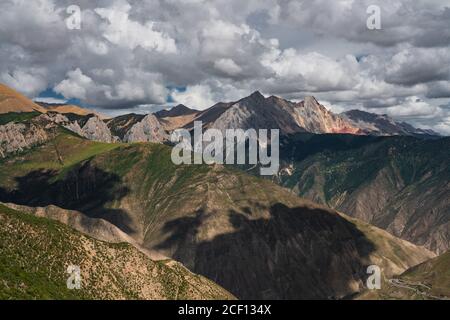 Le paysage de montagne au Tibet, en Chine. Banque D'Images