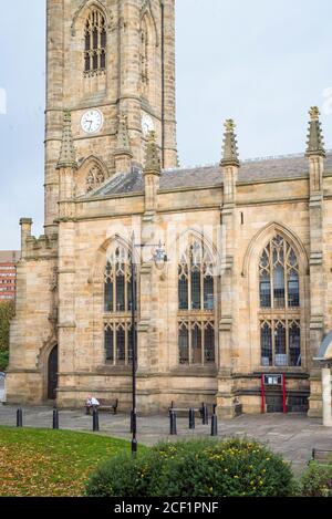 Sheffield, Royaume-Uni – 14 octobre 2017 – Eglise St Mary’s et terrain à la porte St Mary’s et à Bramall Lane Banque D'Images