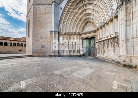 Porte de la cathédrale de Gérone Banque D'Images