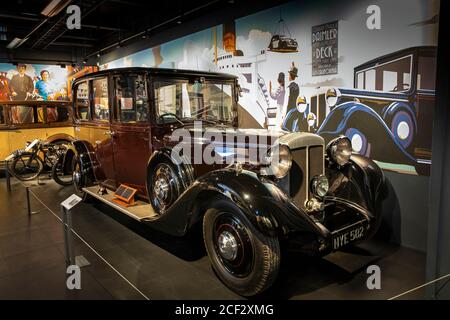 Royaume-Uni, Angleterre, Coventry, Musée des transports, 1935 limousine Queen Mary’s Daimler Banque D'Images