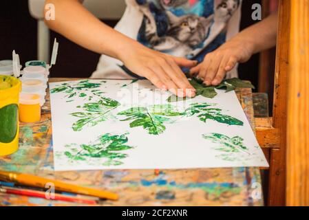 Une série de photographies de cours dans une école d'art. École d'art, leçons de dessin Banque D'Images