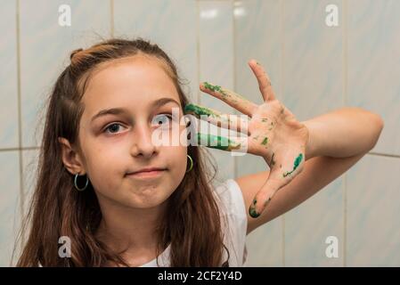 Une série de photographies de cours dans une école d'art. École d'art, leçons de dessin Banque D'Images