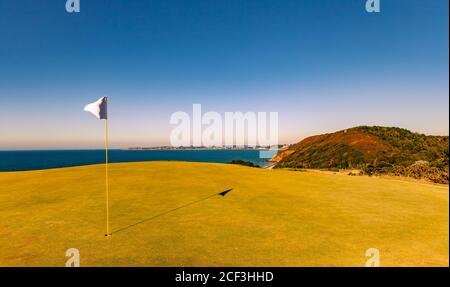 Golf de Pleneuf Val Andre, Bretagne, France, en arrière-plan, la mer du canal Banque D'Images