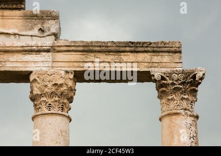 Apamea Syrie, ruines anciennes avec la célèbre colonnade avant les dommages dans la guerre Banque D'Images