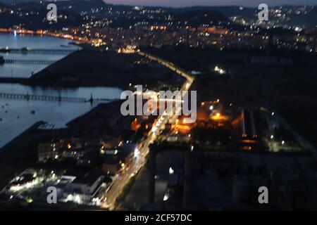 vue sur le coucher du soleil sur naples depuis parco virgiliano Banque D'Images