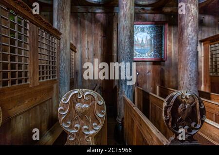 Intérieur de l'église Stave Urnes à Lustre, Norvège Banque D'Images