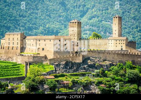 Vue rapprochée du château de Castelgrande à Bellinzona Tessin Suisse Banque D'Images