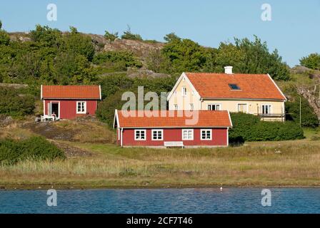 Maisons dans l'île de Koster Sud, Suède Banque D'Images
