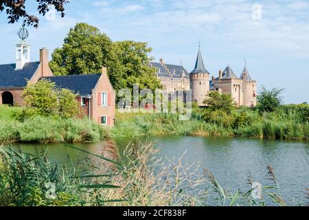 Château de Muiderslot près d'Amsterdam - pays-Bas, Muideslot pendant l'été aux pays-Bas Banque D'Images