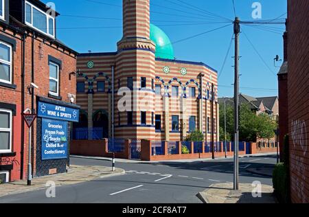 Mosquée Makkah Masjid, Brudenell Road, Hyde Park, Leeds, West Yorkshire, Angleterre Banque D'Images