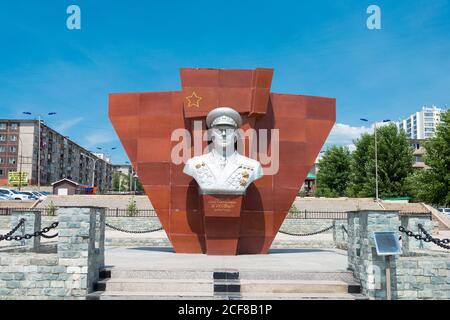 Statue de Jukov au Musée de la Maison Marshall de Jukov à Oulan-Bator, Mongolie. Georgy Zhukov (1896 – 1974) était un Marshall de l'Armée rouge soviétique. Banque D'Images