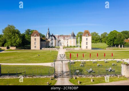 France, Côte d'Or, Commarin, Château de Commarin, Château de Commarin (vue aérienne) // France, Côte d'Or (21), Commarin, château de Commarin (vue aérienne Banque D'Images