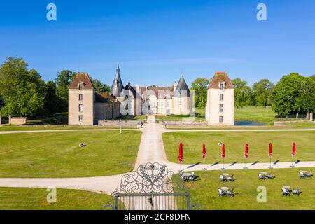 France, Côte d'Or, Commarin, Château de Commarin, Château de Commarin (vue aérienne) // France, Côte d'Or (21), Commarin, château de Commarin (vue aérienne Banque D'Images