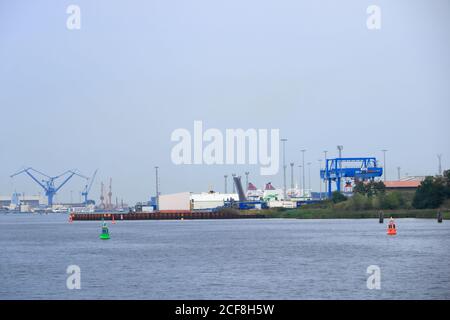 21 2020 août - Rostock-Warnemünde, Mecklembourg-Poméranie-Occidentale/Allemagne: Le ferry arrive au port de Rostock Banque D'Images