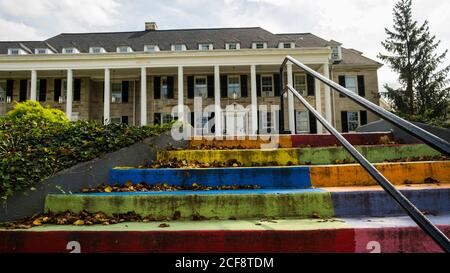 Bloomington, États-Unis. 03ème septembre 2020. Vue extérieure de la maison de Fraternité Acacia qui est en quarantaine. Plus de 30 maisons grecques de l'Université de l'Indiana sont actuellement en quarantaine. Crédit : SOPA Images Limited/Alamy Live News Banque D'Images