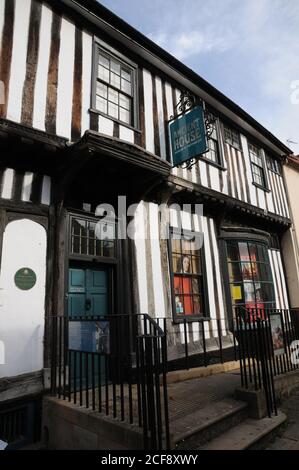 La maison antique, Thetford, Norfolk, a été construite c1490 et donnée à la ville en 1921 par le prince Frederick Duleep Singh pour être utilisé comme musée. Banque D'Images