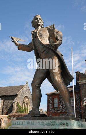 Statue de Thomas Paine, Thetford, Norfolk. Thomas Paine fut l'un des grands champions de la démocratie et l'une des plus grandes figures politiques de son époque. Banque D'Images