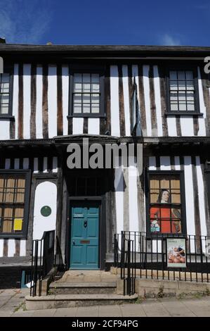 La maison antique, Thetford, Norfolk, a été construite c1490 et donnée à la ville en 1921 par le prince Frederick Duleep Singh pour être utilisé comme musée. Banque D'Images