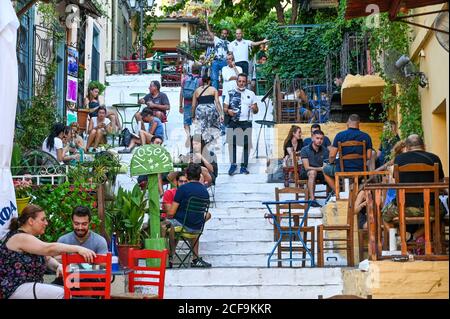 Athènes, Grèce. 04e septembre 2020. Les clients s'assoient à l'extérieur des tavernes grecques au milieu d'un retour du tourisme à Athènes, Grèce, le 6 août 2020. Photo de Thomas Maresca/UPI crédit: UPI/Alay Live News Banque D'Images