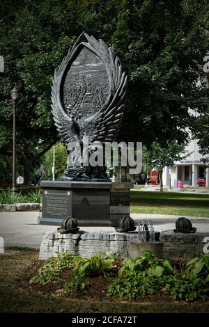 Kitchener Ontario Canada. Monument aux pompiers Kitchener Ontario Canada Banque D'Images