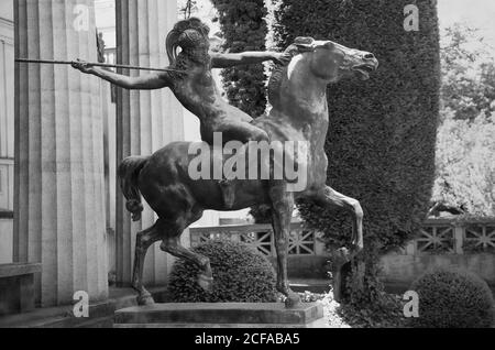 Amazone 1913-14 : Amazone à cheval Neoclassical / symbolisme statue de Franz Von coincé. Détails. Munich, Allemagne. 6200X4100 300 dpi I. Banque D'Images