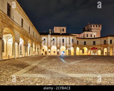 Piazza Castello, Château de Saint-Georges (Castello di San Giorgio), Mantoue (Mantova), province de Mantoue, Lombardie, Italie, site classé au patrimoine mondial de l'UNESCO, Banque D'Images