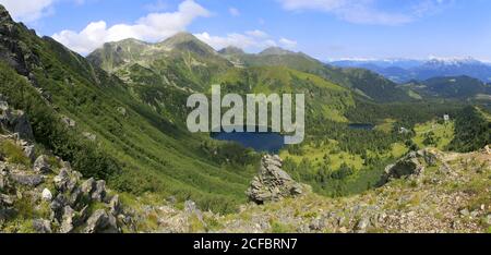 Panorama du Tauern inférieur avec le mont Grosser Bosenstein, lac Scheibelsee et Edelrautehutte, Alpes, Styrie, Autriche Banque D'Images