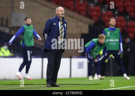 Steve Clarke, directeur écossais, a eu l'occasion de se faire une place lors du match F de l'UEFA Nations League à Hampden Park, à Glasgow. Banque D'Images