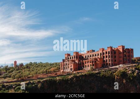 Excursion aller-retour dans les montagnes de l'Atlas d'Ouzoud au Maroc Banque D'Images